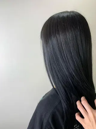 カラー 艶髪クリエイター🪽 秋田 聖也のヘアスタイル