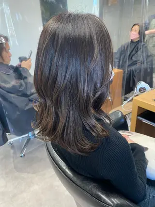 ミディアム ショート・ウルフ✂︎ 安住有咲子のヘアスタイル