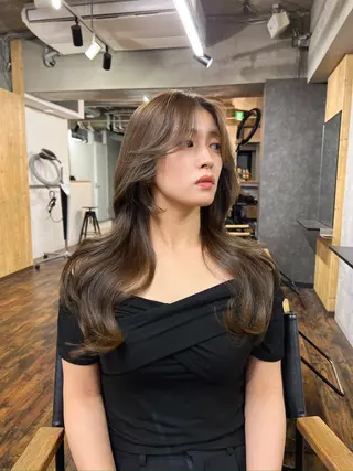 ロング カラー ヘアアレンジ レイヤー／顔周り 韓国ヘア森田和貴のヘアスタイル