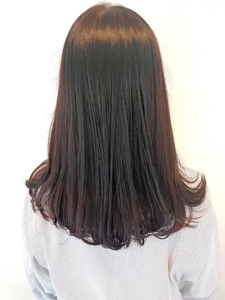 ロング カラー 伊藤 さやかのヘアスタイル