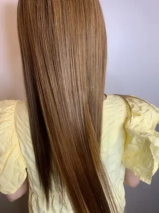 ロング トップ スタイリストのヘアスタイル