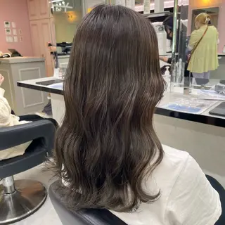 セミロング うる艶トレンドヘア 🕊️上野BABYのヘアスタイル