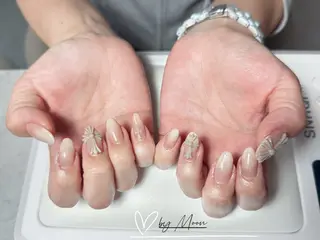 ネイル Moon Nailsのネイルデザイン