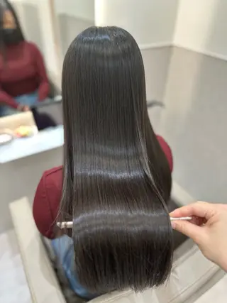 ロング カラー Kasumi Zinaのヘアスタイル