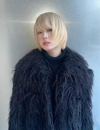 ショート カラー デザインカラー⭐︎★ 🐆hyo🐆のヘアスタイル