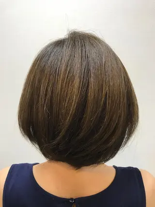 ショート カラー 吉森 満俊のヘアスタイル