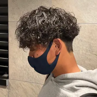 パーマ メンズカット 文山 翔世のヘアスタイル
