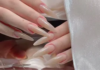 ネイル Ui_Amor (パラジェル)のネイルデザイン