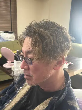 パーマ メンズ メンズ特化/ツイスパ /マッシュ/ガクトのヘアスタイル