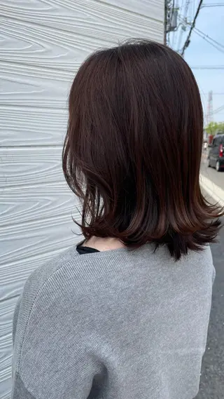 ミディアム ビヨウシツトリコ よねたにみなのヘアスタイル