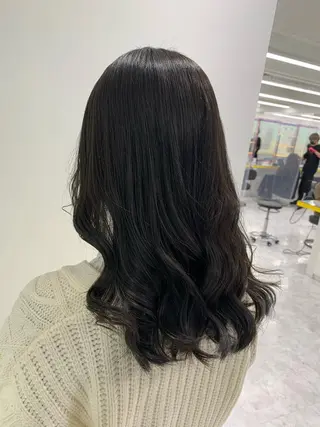 ミディアム カラー パーマ ヘアアレンジ ネイル マツエク・マツパ 韓国風ベージュ🤎 赤みなし🌿横浜🤎のヘアスタイル