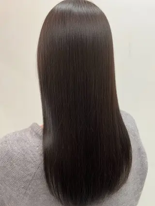 セミロング カラー 艶髪特化 しゅんぼう 長岡髪質改善のヘアスタイル