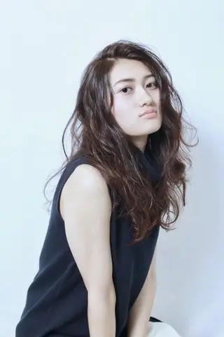 ロング 加藤 拓麻のヘアスタイル
