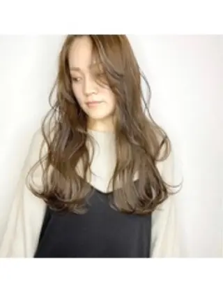 カラー 堤 麻衣子のヘアスタイル