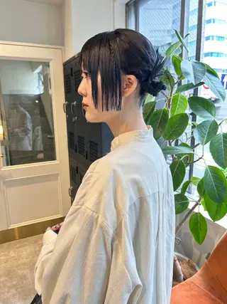 ミディアム 薄暮 マツイ レンのヘアスタイル