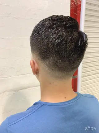 ショート 山内 敢史のヘアスタイル