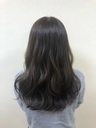 ロング 山口 栞奈のヘアスタイル
