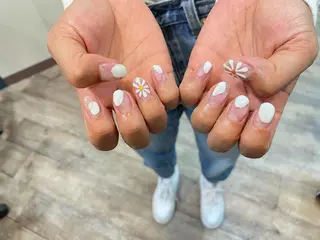 ネイル はばすみれ🎀ﾈｲﾙ 光ﾌｪｲｼｬﾙ ﾍｱのネイルデザイン