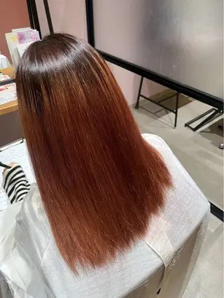 ロング 辻 愛菜のヘアスタイル