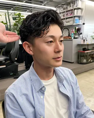 ショート パーマ メンズ ダブルカラー/ ケアブリーチ/クニトのヘアスタイル