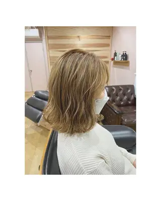 ミディアム カラー Asuka Mabuchiのヘアスタイル