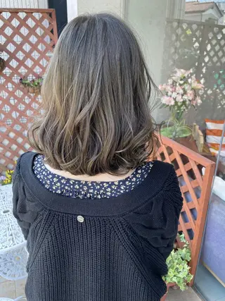 ミディアム カラー 🎀˖°⌖꙳✧Yuu 髪質改善/似合わせ〻のヘアスタイル