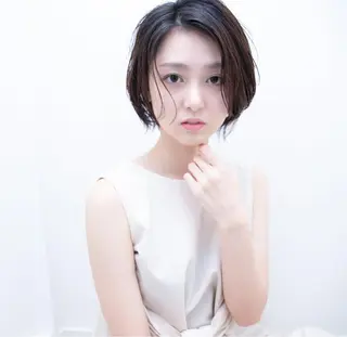 ショート 美髪矯正・レイヤー 倉友哉のヘアスタイル