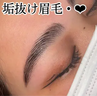 パーマ アイブロウ Mumu眉毛,ネイル モデル募集中🪄のネイルデザイン