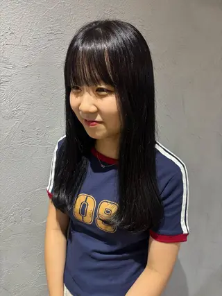 セミロング Maki /透明感カラーのヘアスタイル