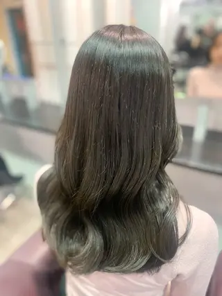 セミロング カラー Steelo  渋谷所属・✴︎赤み除去カラー daichi✴︎のヘアスタイル