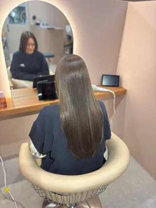 ロング カラー ROCCOeast AKARIのヘアスタイル