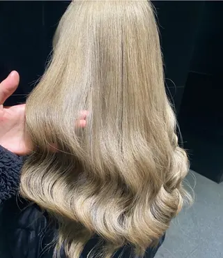 ロング カラー 山本 琴葉 /ボブ /切りっぱなしボブのヘアスタイル