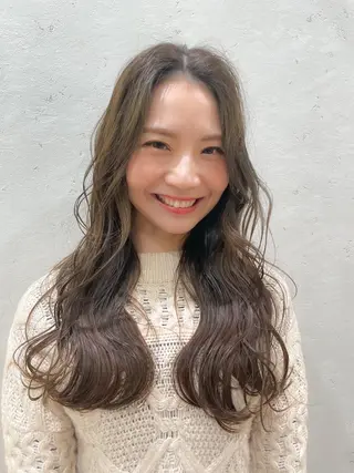 ロング レイヤーカット/ 韓国ヘア/野崎かよのヘアスタイル