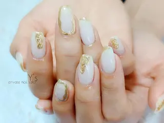 ネイル YUMI NAGAI  のネイルデザイン