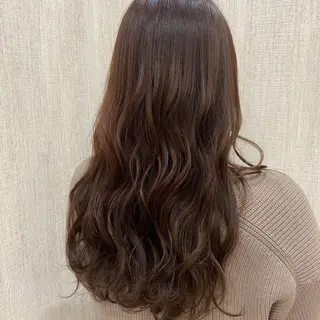 ロング カラー ヘアアレンジ 🫧透け感⋆艶髪💎 山口アヤカのヘアスタイル