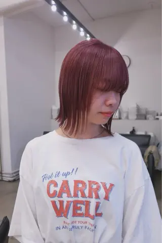 セミロング カラー ミタニ ナギサのヘアスタイル