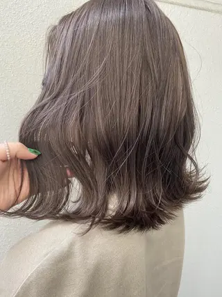 カラー 中村 彩夏のヘアスタイル