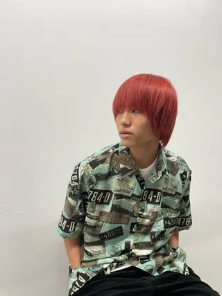 ミディアム カラー メンズ yuika .のヘアスタイル