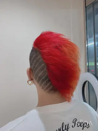 ショート カラー メンズ 店長ハイトーンカラー 柞山史奈のヘアスタイル