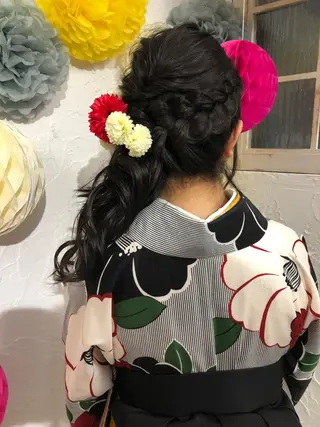 ロング ヘアアレンジ 女性に人気♪ はやしほのかのヘアスタイル