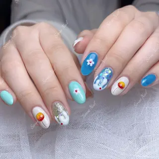 ネイル Queening 🦋のネイルデザイン