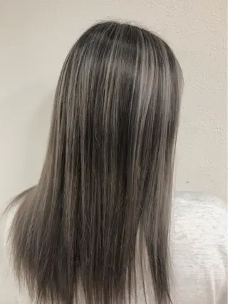 カラー ダブルスキルエクステ /羽エクステ白石宇由のヘアスタイル