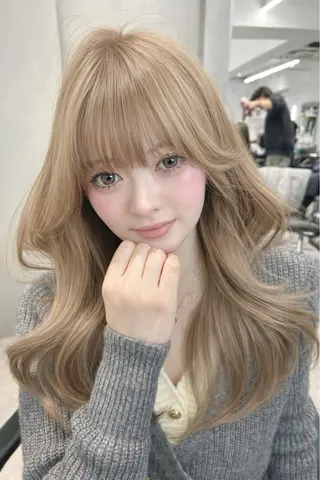 ロング カラー 🫧ミルクティー ブリーチRIKU🫧のヘアスタイル