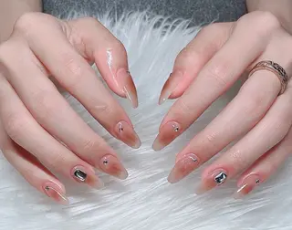 ネイル nail&eye Ariesのネイルデザイン