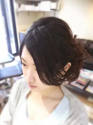 セミロング ヘアアレンジ 🌈20年目突入🎉 山口のヘアスタイル