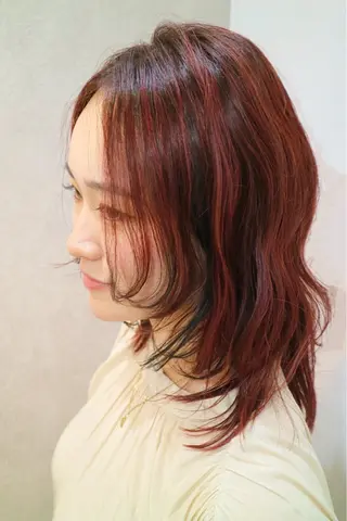 ミディアム カラー 大塚 しおりのヘアスタイル