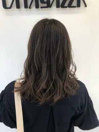ミディアム カラー 東條 克義のヘアスタイル