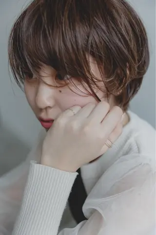 ショート カラー ツジガキ ユウスケのヘアスタイル