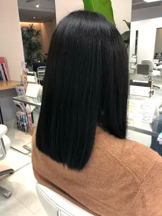 ミディアム 阿部 美咲のヘアスタイル