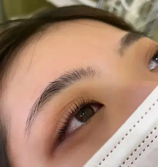 マツエク・マツパ 福本 聖海のヘアスタイル